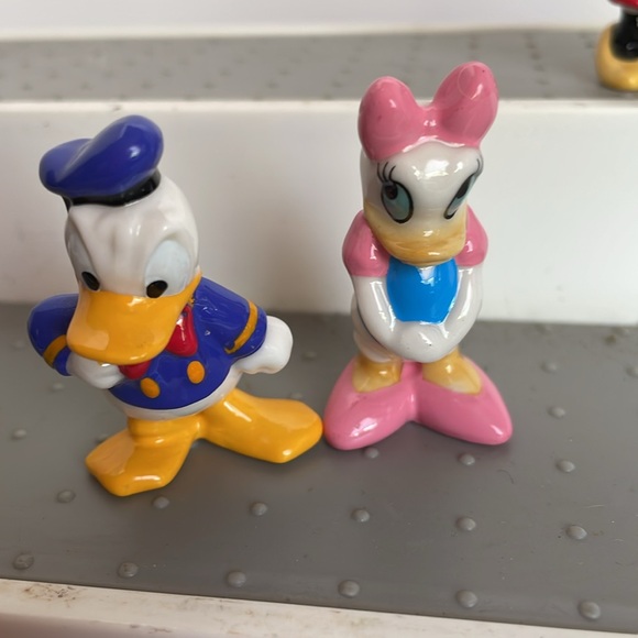 Mickey Mouse and Friends Collection. - Picture 4 of 8